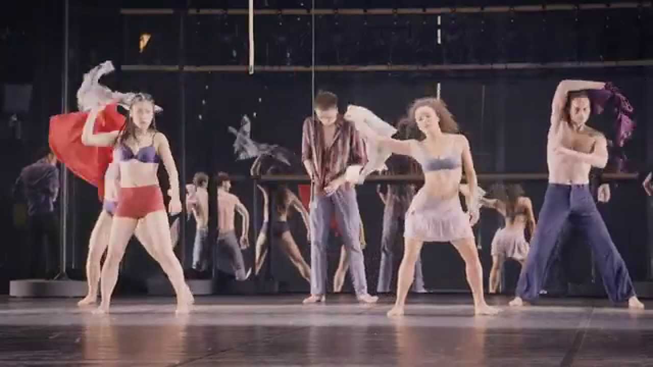 GESCHICHTEN, DIE ICH NIE ERZÄHLTE (UA) von Simone Sandroni –Trailer Theater Bielefeld