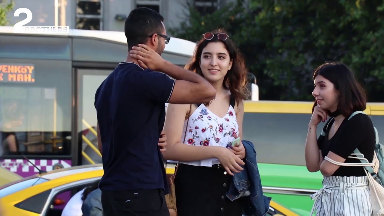 مقلب | الاعتذار للناس بدون سبب في تركيا | لا تفوتك ردود الفعل