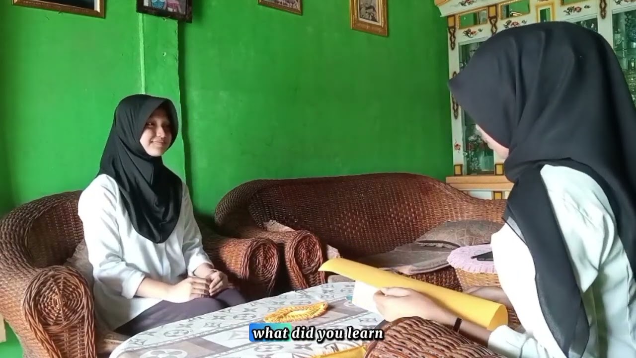 Job Interview by soleha as applicant and desi as manager, bahasa Inggris kelas XII Ak²