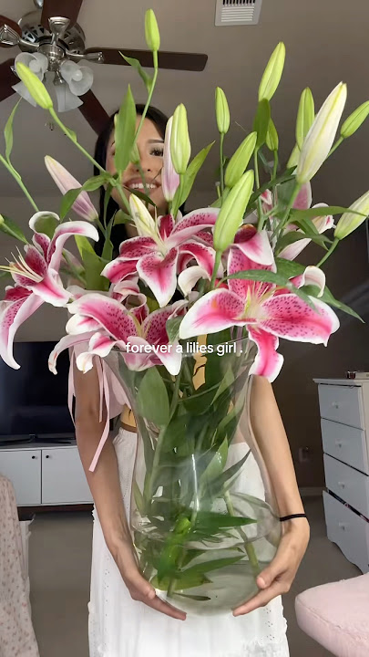 love lilies #lilies #fy #parati #lirios #shorts #flowers #florist #htx #blooms