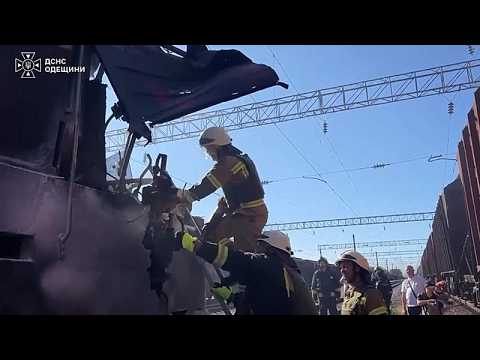 Video Ucraina, drone russo colpisce un treno passeggeri: due morti