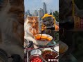 胖师傅手工酸辣粉,加毛不加价!狮师傅&胖师傅今日给大家做的是重庆特色酸辣粉~#AI小猫#出摊日记#猫咪打工