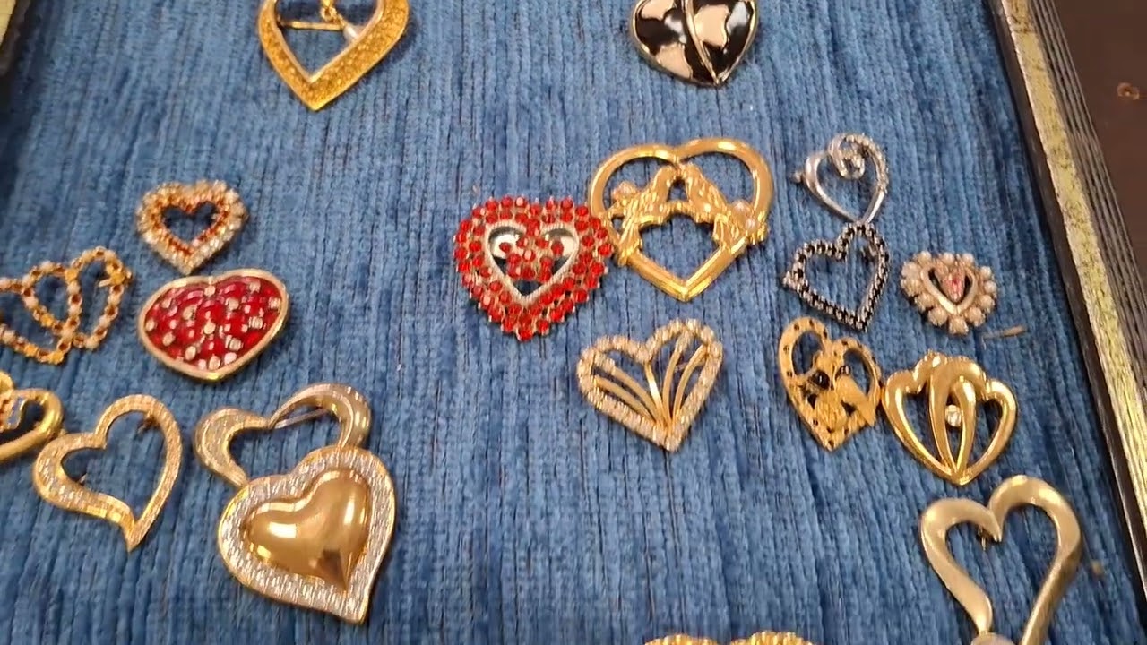 🌹special vintage brooch hand made