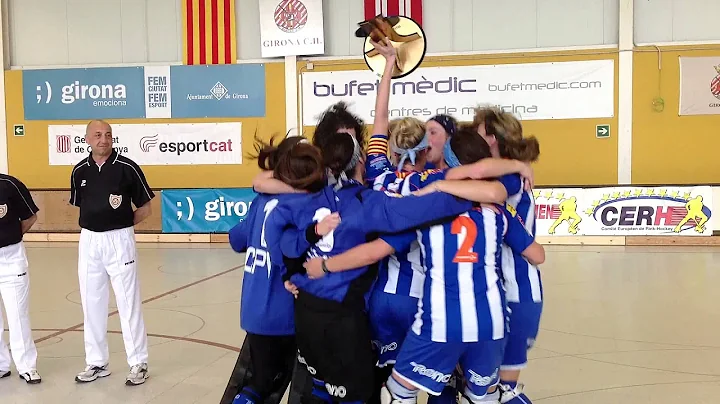 Carla Giudici aixeca la Copa d'Europa pel CP Voltreg