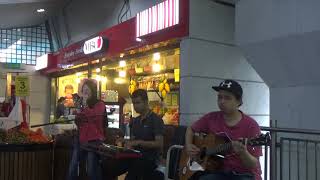Pulang (Insomniacks) Live Busking Cover by The Eyelitz