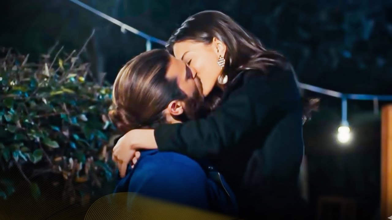 Demet Huye Llorando. Can La Persigue: 