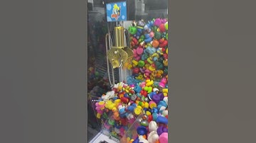 Duck Tank Claw Machine part 1  at Dave & Buster’s #shorts #clawmachine #daveandbusters