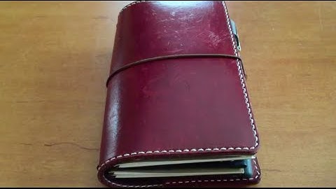 ChicSparrow Personal Size Mr. Darcy Leather Traveler