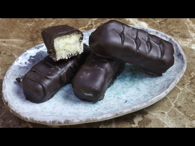 Bounty recipe  Easy No-Bake Coconut Bounty bars - Flavours on Plate