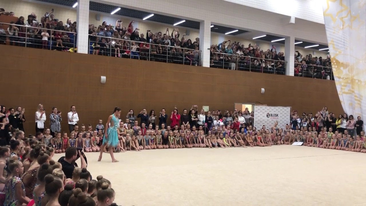 Alexandra Soldatova show perfomance 01.12.2018(music P.Alborán - Por fin)