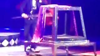 Britney Spears Madison Square Garden Aug 25th Trick Blooper