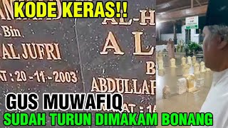 Download lagu STRICT CODE!! GUS MUWAFIQ HAS DESCENDED SUNAN BONANG'S GRAVE!! IT'S SAD THAT TURNS OUT THEIR CHAI...