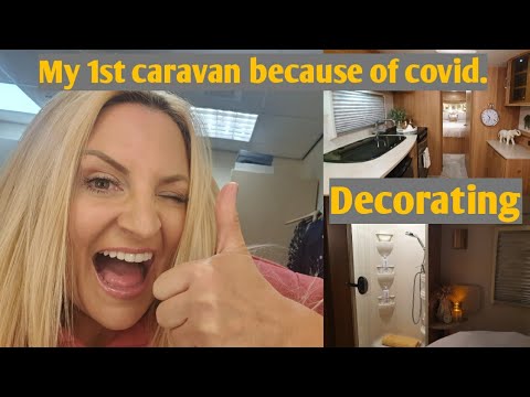 Looking around my first ever caravan and how I decorated it.