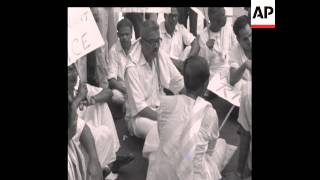 SYND 30 7 67 MP'S PICKET PRIME MINISTER'S HOUSE IN RICE PROTEST