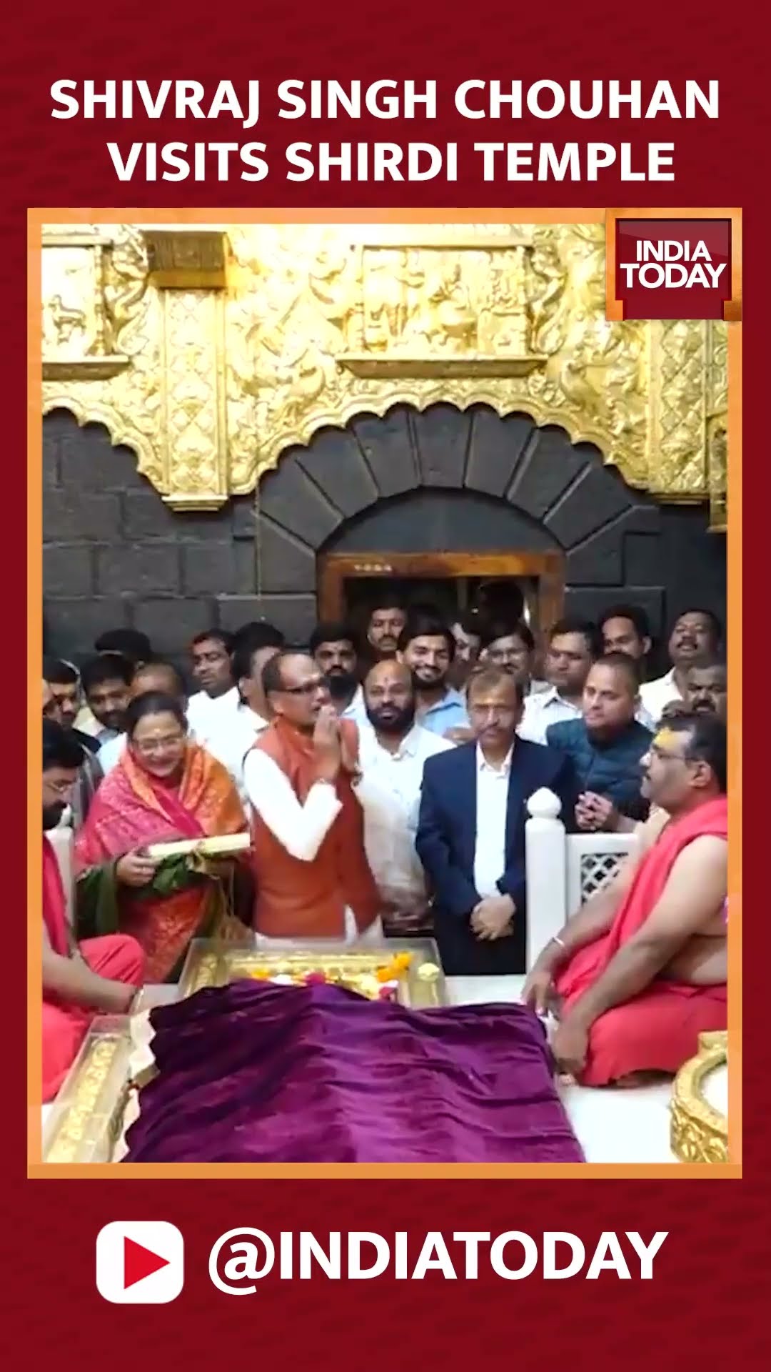Union Agricultural Minister Shivraj Singh Chouhan Visits Shiridi Sai Baba Temple #shorts