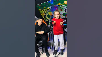 يعاملني بطيبه واحساس الوتر الحساس بصوت بنت اجنبيه صغيره 
