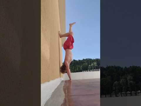 Handstand Training, Day