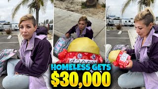 Millionaire blessed homeless lady with $30,000 she lost her 12 year old daughter and her story made