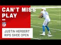 Justin Herbert Rips Open Shoe While Throwing Pass