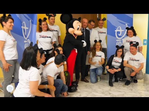 Mickey Mouse in visita al Gaslini