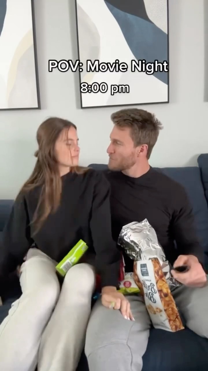 #JasonDeruloTV // Movie Night ? #GotPermissionToPost From @SamiandCorey #TalkDirty