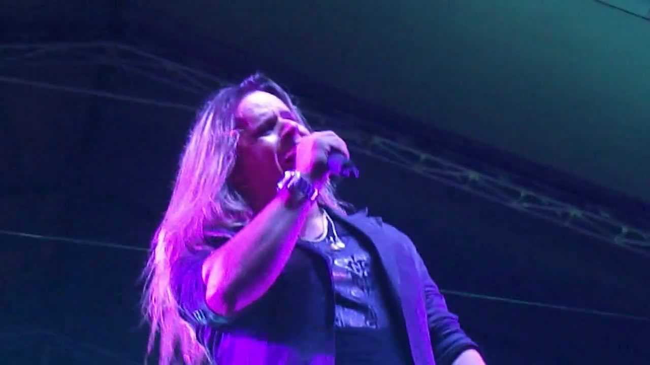 PAULINHA ABELHA E MARLUS - O NAVIO E O MAR