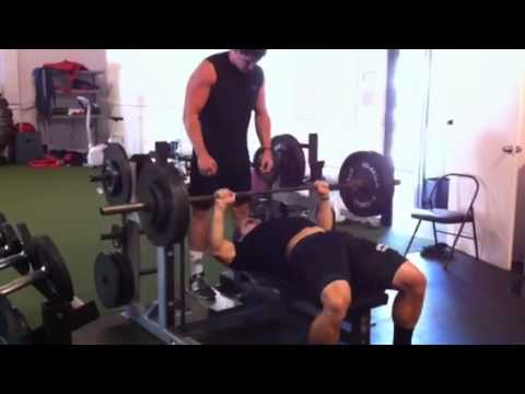 Elliot Dole 375x3 bench press