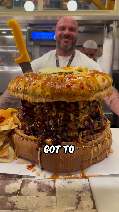 The Biggest Burger in the World 😱