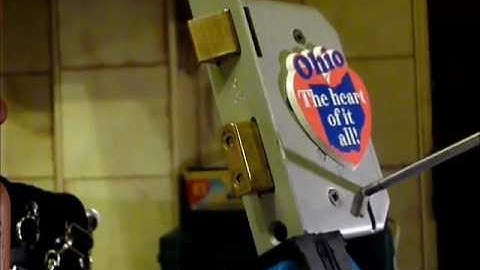 Lock Picking A Union 3 Lever Mortice Lock Tutorial Using RB 2 In 1 Pick www.uklocksport.co.uk