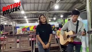 Pengamen Cantik Cover Mardua Holong dikasih 1juta #batakmusik #marduaholong #lagubatak #coverlagu