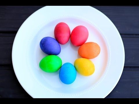 Vídeo: Tradicions Poc Convencionals: Ous De Xocolata Per A La Pasqua Brillant