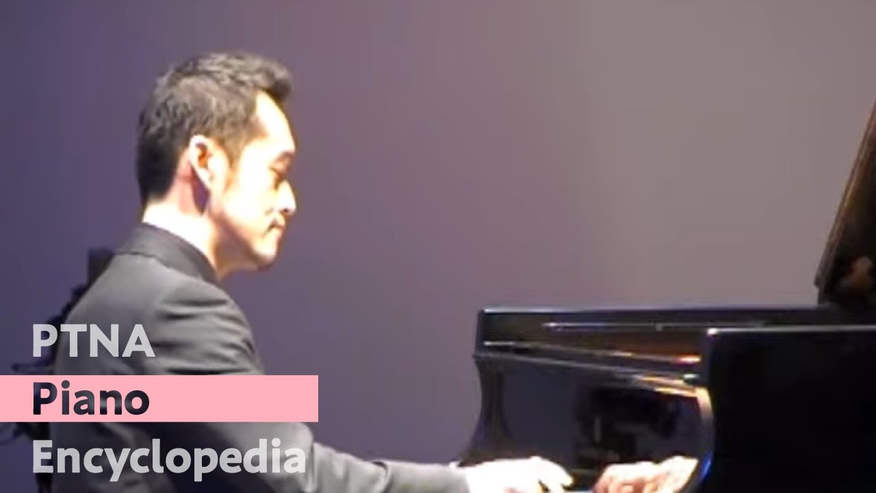 ピアニストのためのエッセンス ピアノ 発表会 選曲 衣装 などに困ったら