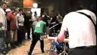 Watch Kid Dynamite Pause video