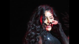 Famous Lil' Kim's Tribute to Michael Jackson at Janet Jackson's Pennsylvania Concert Net Worth