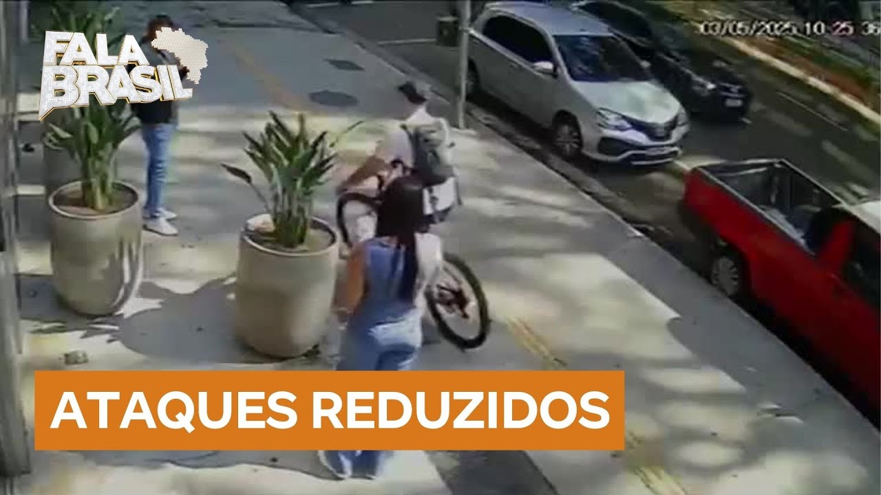 Vasos na frente de prédio conseguem reduzir o número de ataques da gangue da bicicleta