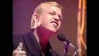 LEVEL 42 - Top Of The Pops TOTP (BBC - 1985) [HQ Audio] - Something about you