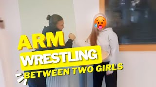 Wild Girls Fight Each Other in Arm Wrestling: Female Arm Wrestling Showdown - Who Wins?😲