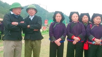 Hát sli rất hay, trai đồng mỏ gái tân thành, hội quảng lạc 2022. Hat si sli shi p4