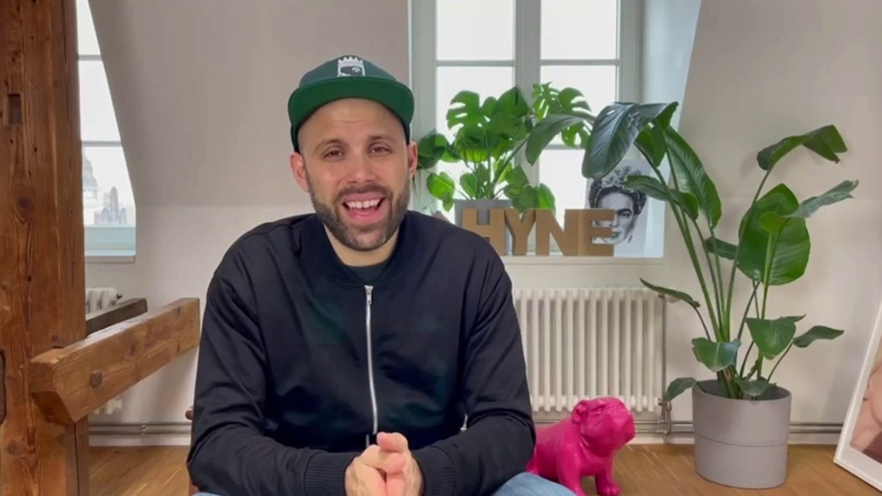 03_111 The Original but, Sustainable Bomber Jacket