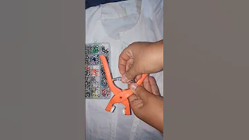 كماشة الازرار المعدنية Metal Mounting Button Pliers 