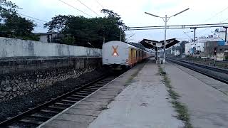 First run of 22671 Chennai Egmore to Madurai Tejas Express | DLW RPM WAP 7i #37015