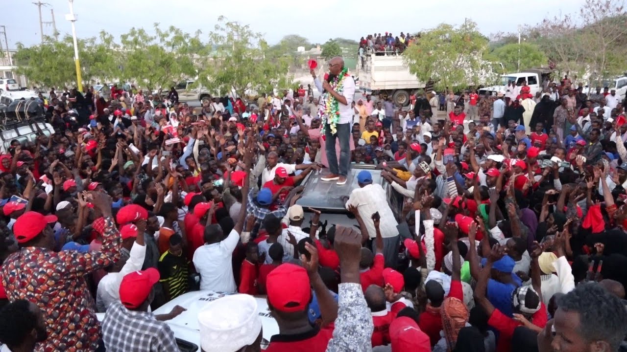 Show of might as CS Jari recieved grand reception at Elwak Town, his home-turf.