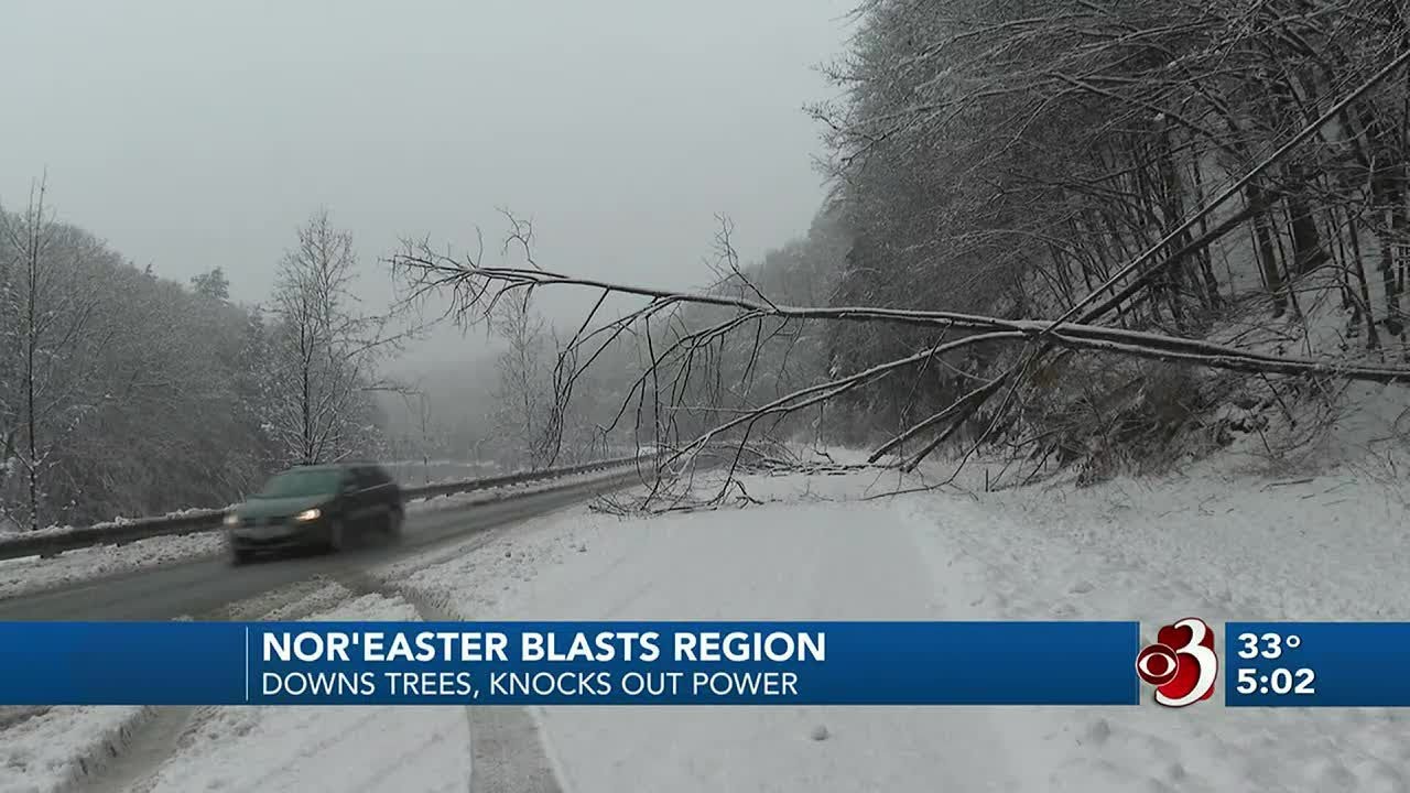 Nor'easter brings heavy snow, power outages across region - YouTube
