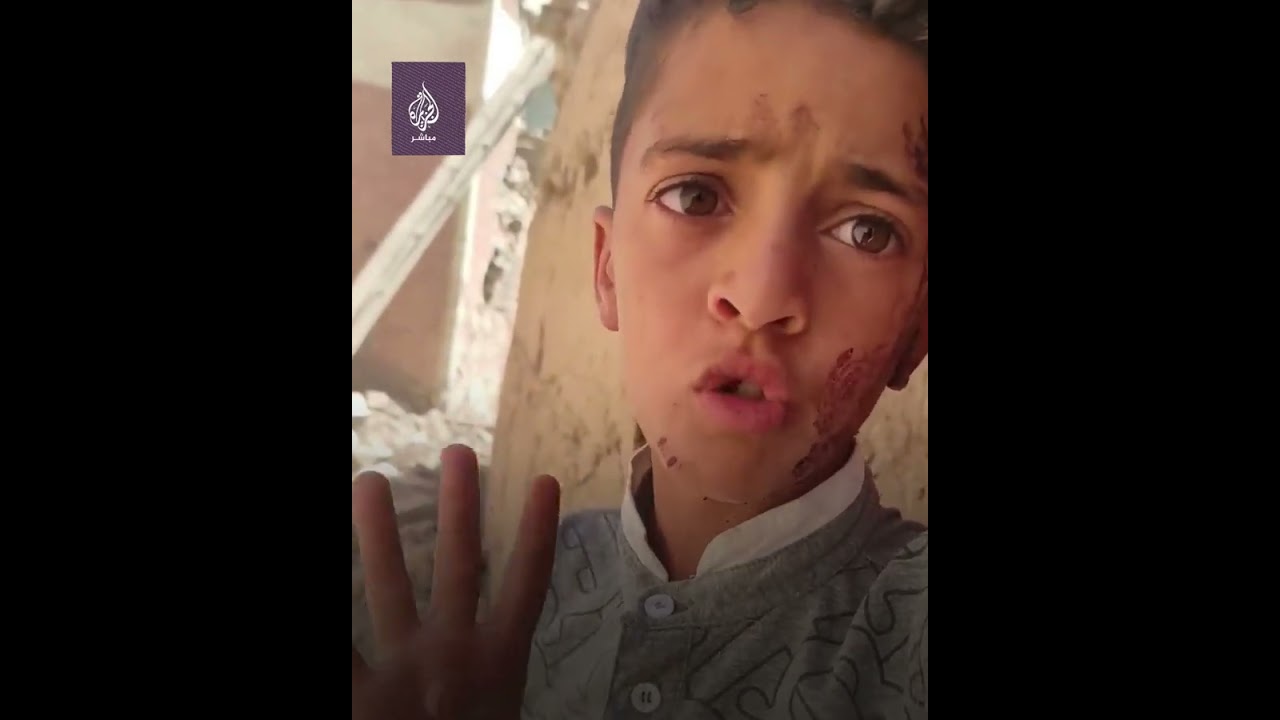 مشهد مفجع لطفل مغربي فقد أفرادًا من عائلته في الزلزال