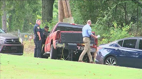 1 detained, another on the run after attempted ATM robbery leads to police chase