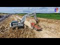 **110 t ** LIEBHERR R 984B @ Work,  Autobahn A 8 Merklingen, 23.05.2017.