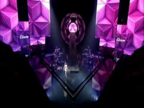 Boy George ft Mark Ronson LIVE - Dfil Etam Lingerie 2011