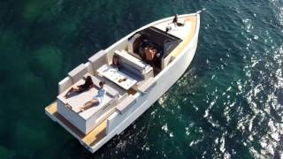 De Antonio Yachts D33 Cruiser