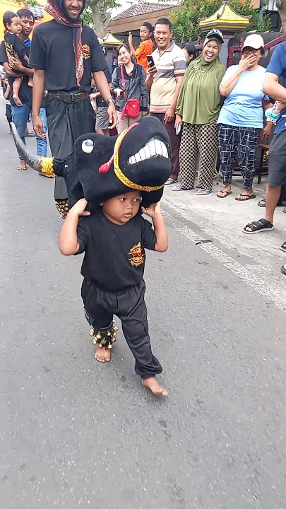 Anak berkepala banteng #shorts #short #shortvideo #viral #trending #karnaval