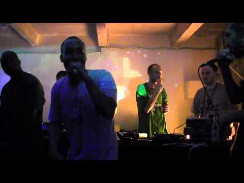Kalhex & Pete Flux - Right Here [Live @ Panke, Berlin]